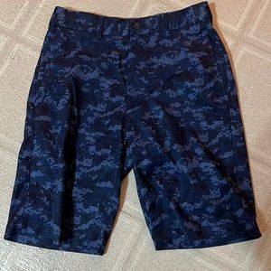 Walter Hagen Folds of Honor Golf Shorts